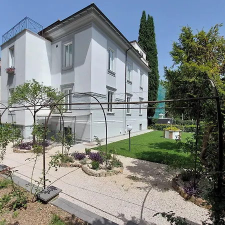 Youroom Monteverde - 4*